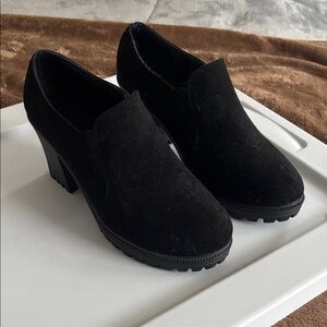 Elegant Black Women's Heels